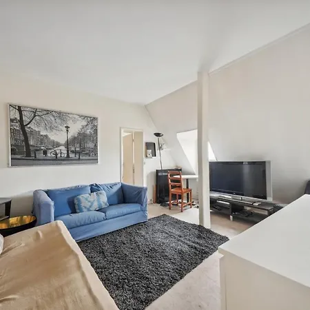 Апартаменты Elegant Duplex With A Large Balcony *